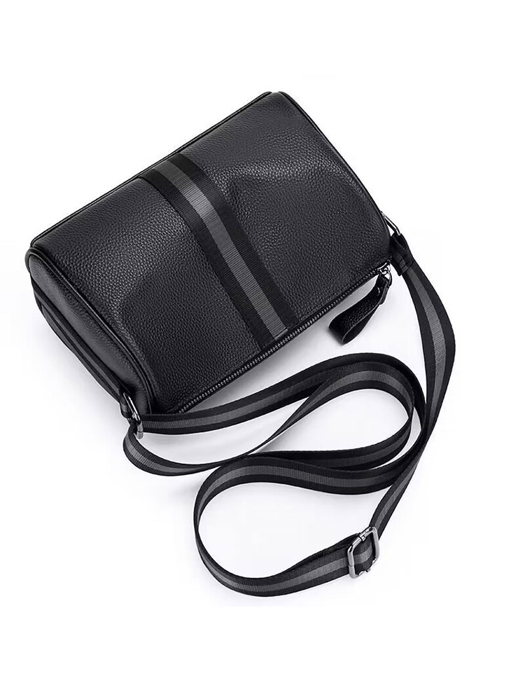 Whatna  ワンショルダーメンズ ミニショルダーバッグ 斜め掛けバッグ肩掛け ミニ胸バッグ メッセンジャーバッグ 小さい PUレザー小型ショルダーミニバック肩掛けミニバッグ男女兼用-4