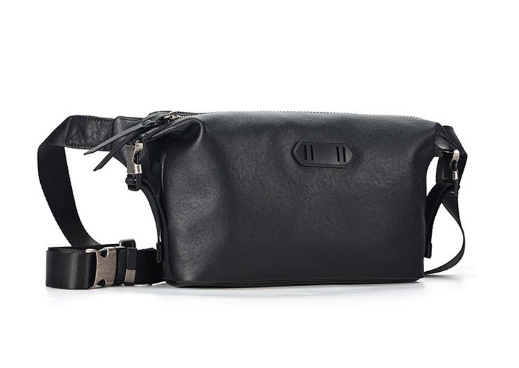 Whatna アンティーク風合い鞣し天 然 牛革 ワンショルダーバッグ メンズ 斜め掛け ボディバッグ 胸バッグ 本 革 小さめビジネスバッグ肩掛け 通勤 通学 斜めがけバッグ 小さめメッセンジャーバッグ 防水 バッグ 自転車 かばん男性用 6989-1