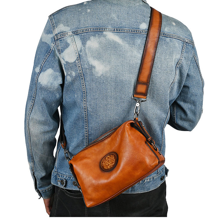 Whatna アンティーク風合い鞣し天 然 牛革ショルダーバッグ メンズ 斜め掛けボディバッグ 胸バッグ ipad 9.7収納可 本 革 小さめビジネスバッグ肩掛け 通勤 通学 斜めがけバッグ 小さめメッセンジャーバッグ 防水 バッグ 自転車 かばん男性用-9