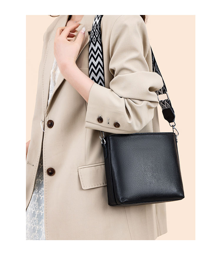 Whatna 牛 革 ミニ ショルダーバッグ レディース トートバッグ マザーズバッグ小さめ 本 革 厚手 レザー Ipad mini収納可 軽量 ショルダー 肩掛け ミニバッグ 女性 通勤 旅行 バッグ スマホポーチ 2018-8