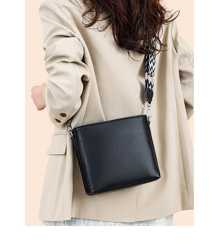 Whatna 牛 革 ミニ ショルダーバッグ レディース トートバッグ マザーズバッグ小さめ 本 革 厚手 レザー Ipad mini収納可 軽量 ショルダー 肩掛け ミニバッグ 女性 通勤 旅行 バッグ スマホポーチ 2018-12