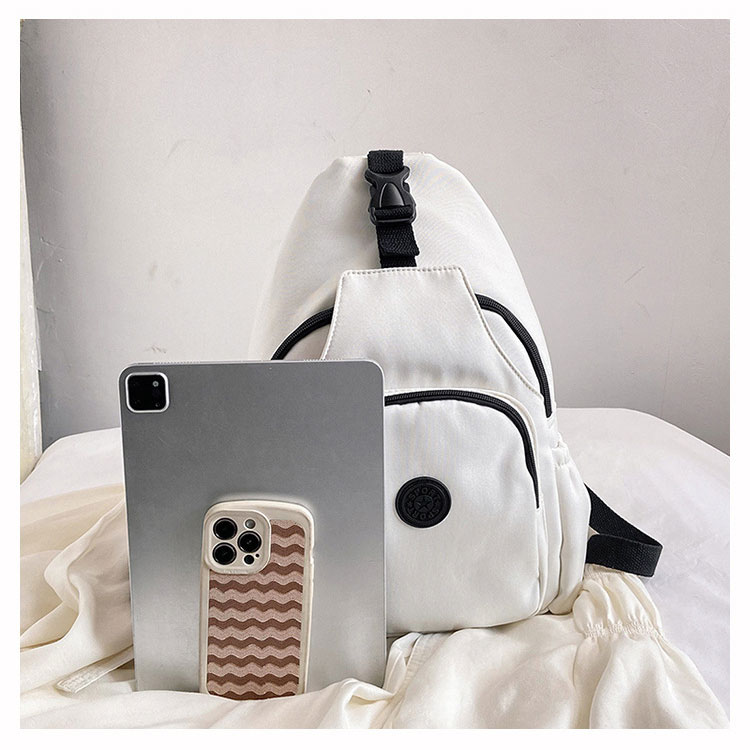 Whatna  ワンショルダーバッグ メンズ  レディース リュックバック ボディバッグ 胸バッグ 肩掛けバッグ マザーズバッグ 左右付け替え可能 A4サイズ収納可-5