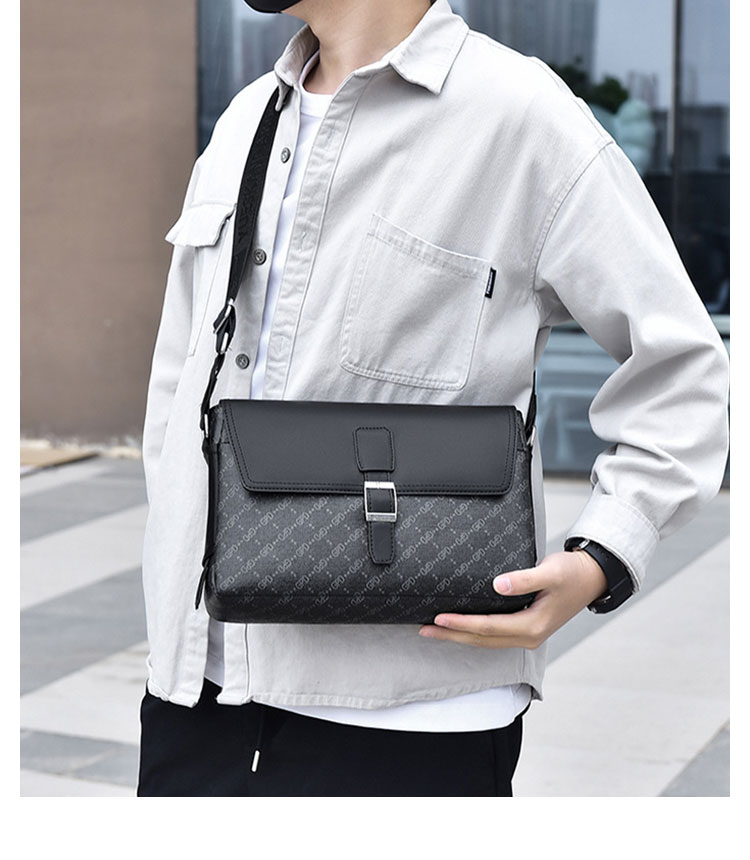 Whatna  斜めがけ ボディバッグ ワンショルダーバッグ メンズかばん 斜めがけ 肩掛けバッグメッセンジャーバッグ シンプル カジュアル ワンショルダーボディバッグPUレザ ー A4  B5 ipad Air 13.3 収納可-11