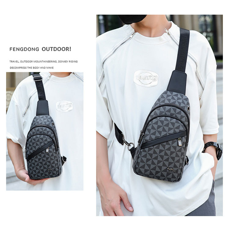 ワンショルダーメンズ ボディバッグ 斜め掛けバッグ肩掛け 胸バッグ メッセンジャーバッグ PUレザー大容量 イヤホン穴付き 左右に付け替え可 軽量 男女兼用-13