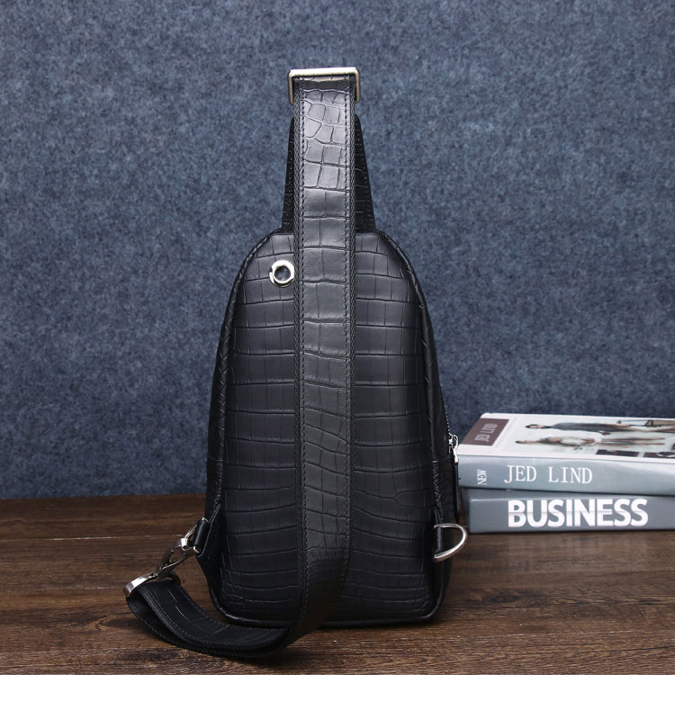 Whatna クロコダイル革 本革 斜めがけ ボディバッグ ワンショルダー メンズ ボディ斜め掛け 胸バッグ 厚手 レザー ワニ革 黒 6356-3