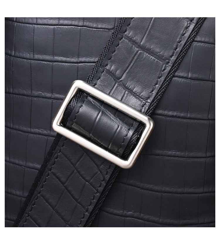 Whatna クロコダイル革 本革 斜めがけ ボディバッグ ワンショルダー メンズ ボディ斜め掛け 胸バッグ 厚手 レザー ワニ革 黒 6356-10