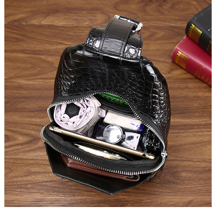 Whatna クロコダイル革 本革 斜めがけ ボディバッグ ワンショルダー メンズ ボディ斜め掛け 胸バッグ 厚手 レザー ワニ革 黒 6356-9