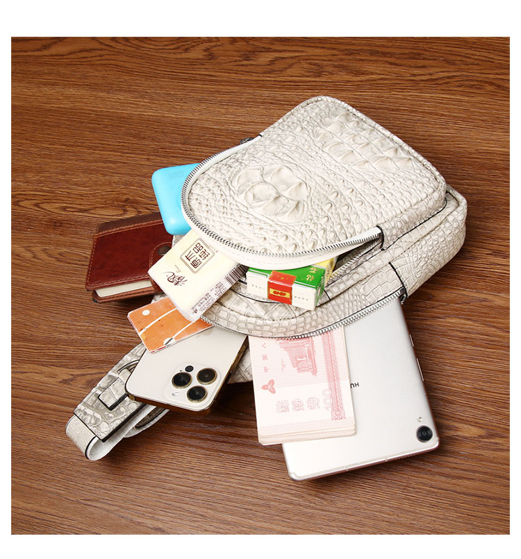 Whatna クロコダイル革 本革 斜めがけ ボディバッグ ワンショルダー メンズ ボディ斜め掛け 胸バッグ 厚手 レザー ワニ革 黑 6328-2-7