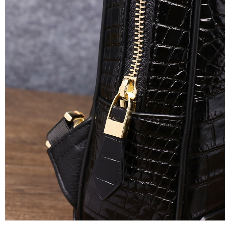 Whatna クロコダイル革 斜めがけ ボディバッグ ワンショルダー メンズッグ ボディ斜め掛け 胸バッグ ワニ革 本革 厚手 レザー 黑6529-11