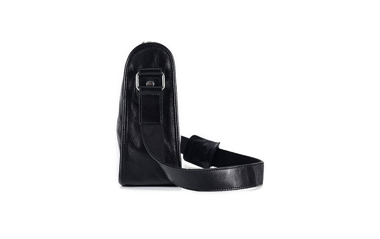 Whatna アンティーク風合い鞣し天 然 牛革ショルダーバッグ メンズ メッセンジャーバッグ 小さめ ビジネスバッグ ipad 10.5収納可 横 型 本革通勤 通学 斜めがけバッグ 自転車 かばん男性用  黒6757-3