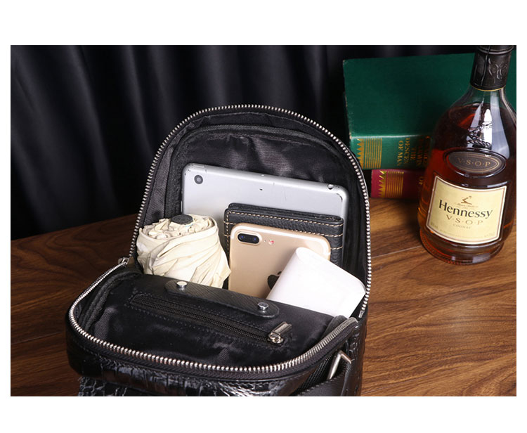 Whatna クロコダイル革 斜めがけ ボディバッグ ワンショルダー メンズバッグ ボディ斜め掛け 胸バッグ 本革 厚手 レザー ワニ革 黑 6163-6