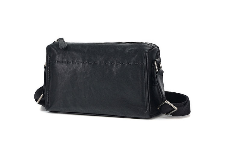 Whatna アンティーク風合い鞣し天 然 牛革ショルダーバッグ メンズ メッセンジャーバッグ 小さめ ビジネスバッグ ipad Mini収納可 横 型 本革通勤 通学 斜めがけバッグ 自転車 かばん男性用 黒6755-2