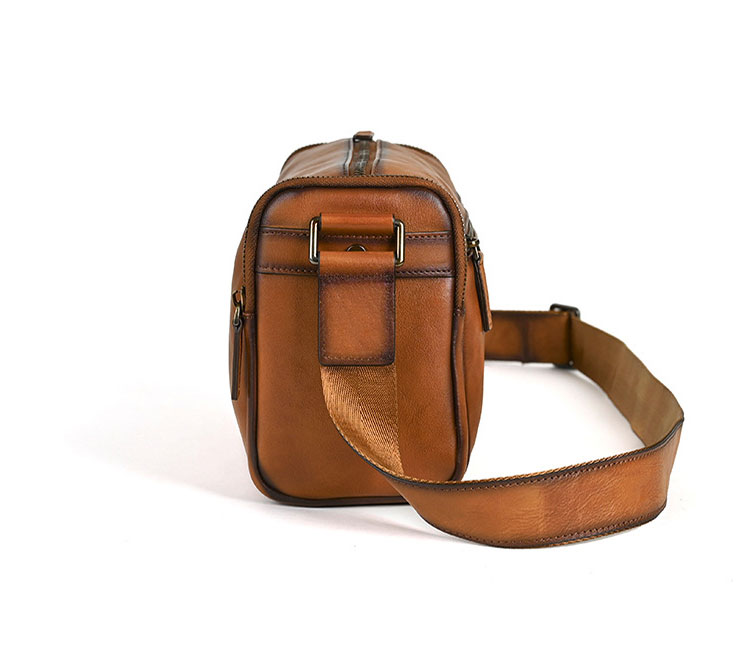 Whatna アンティーク風合い鞣し天 然 牛 革 斜めがけ ボディバッグ ワンショルダー メンズ ボディ斜め掛け 胸バッグ  肩掛けバック本革 厚手 レザー 左右付け替え可能  13800-3