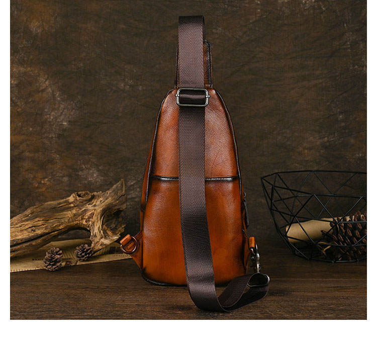 Whatna アンティーク風合い鞣し天 然 牛 革 ワンショルダーメンズバッグボディバッグ 胸バッグ斜めがけバッグ 肩掛けバッグ  本革 厚手 レザー プレゼント 紳士用 男性用 526-4