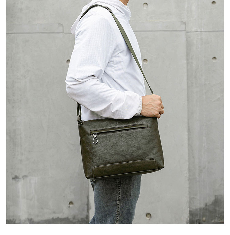 Whatna アンティーク風合い鞣し天 然 牛革ショルダーバッグ メンズ メッセンジャーバッグ 大きいA4 サイズipad10.5収納可 横 型 本革 通勤 通学 斜めがけ ボディ バッグ ビジネス フォーマル 冠婚葬祭 結婚式 バッグ 自転車 かばん1951-10