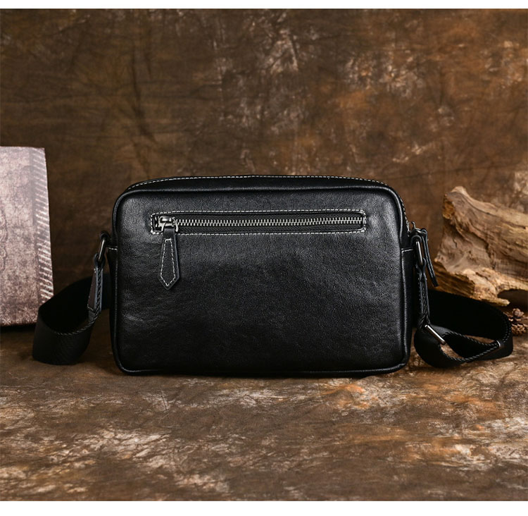 Whatna アンティーク風合い鞣し天 然 牛革 ワンショルダー メンズ 斜め掛けボディ胸バッグ 肩掛け 手提げ 手持げ クラッチ バックipad Mini収納可 結婚式 ビジネス フォーマル 冠婚葬祭 バッグ 9008-3