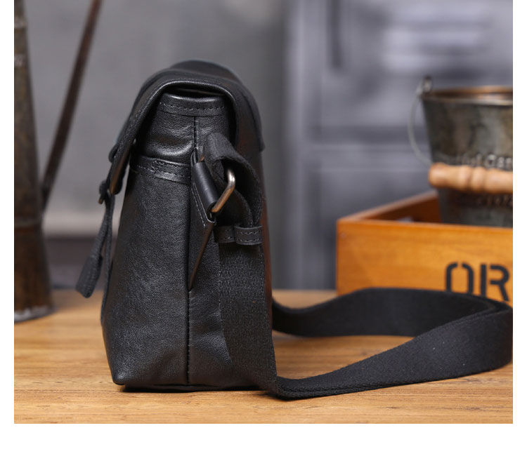 Whatna アンティーク風合い鞣し天 然 牛革ミニショルダーバッグ メンズ ポシェット メッセンジャー小さめ ショルダーミニポーチ 縦型  ipad mini収納可 本革 通勤 通学 斜めがけバッグ 自転車 かばん男性用 7308-2