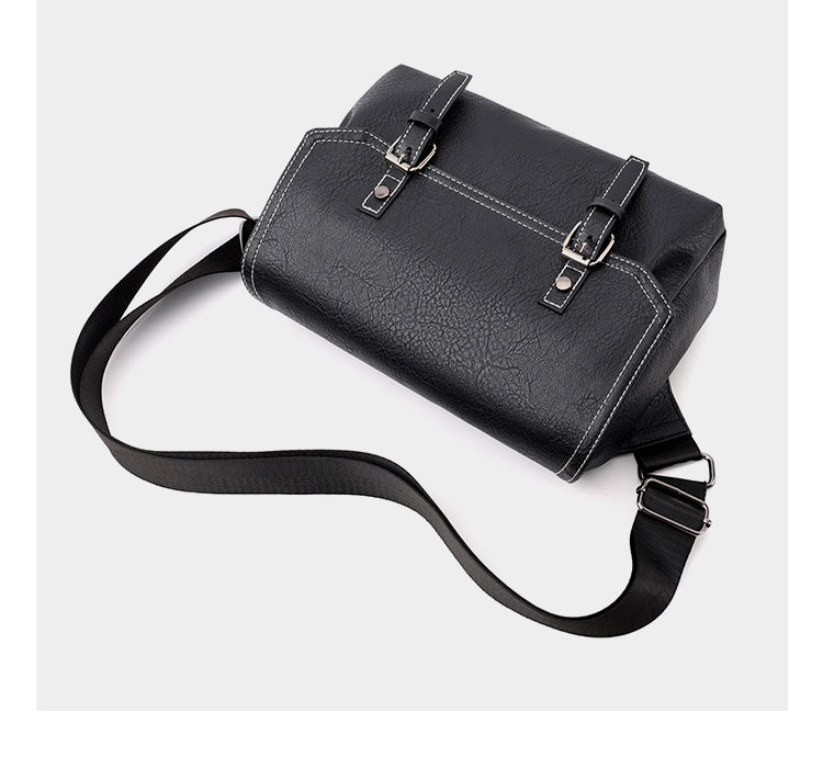 Whatna ワンショルダーバッグ メンズ胸バッグ 斜め掛け 肩掛け PUレザー 9.7インチiPad収納可 コンパクト 軽量 ビジネス 通勤 旅行 登山 出張用-6