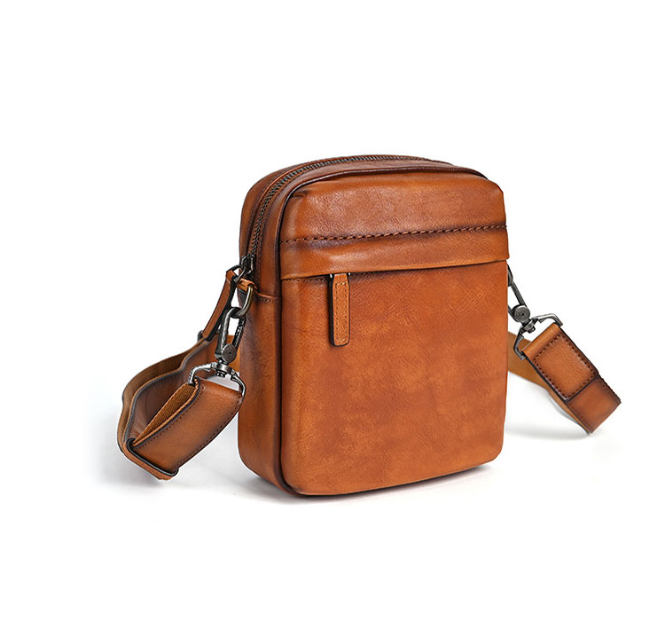 Whatna アンティーク風合い鞣し天 然 牛 革 ボディバッグ メンズ ワンショルダー胸バッグ 厚手レザー肩掛け 通勤 通学 自転車 かばん男性用 12058-1