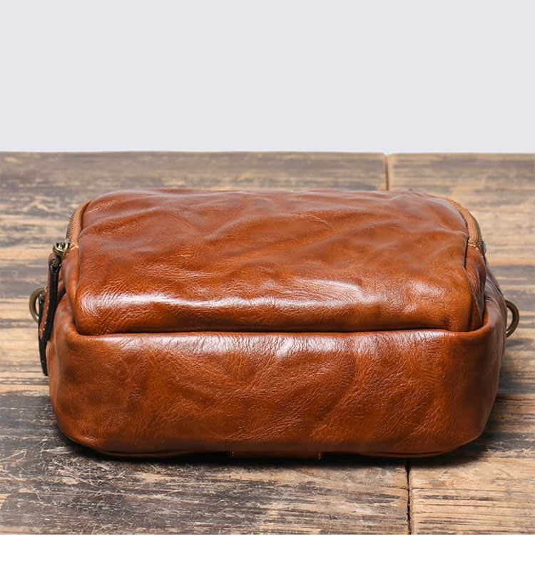 Whatna アンティーク風合い鞣し 天 然 牛 革ミニショルダーバッグ メンズ ウエストバッグ ウエストポーチバイク用 本革 男女兼用 斜め掛け ボディ胸バッグ ワンショルダー 軽量 ブラウン 30117-4