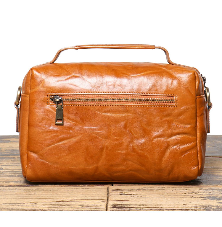 Whatna アンティーク風合い鞣し天 然 牛革 ワンショルダー メンズ 斜めがけボディバッグ クラッチ 肩掛け 手提げ トートバッグ ipad Mini収納可 結婚式 ビジネス フォーマル 冠婚葬祭 96049-2