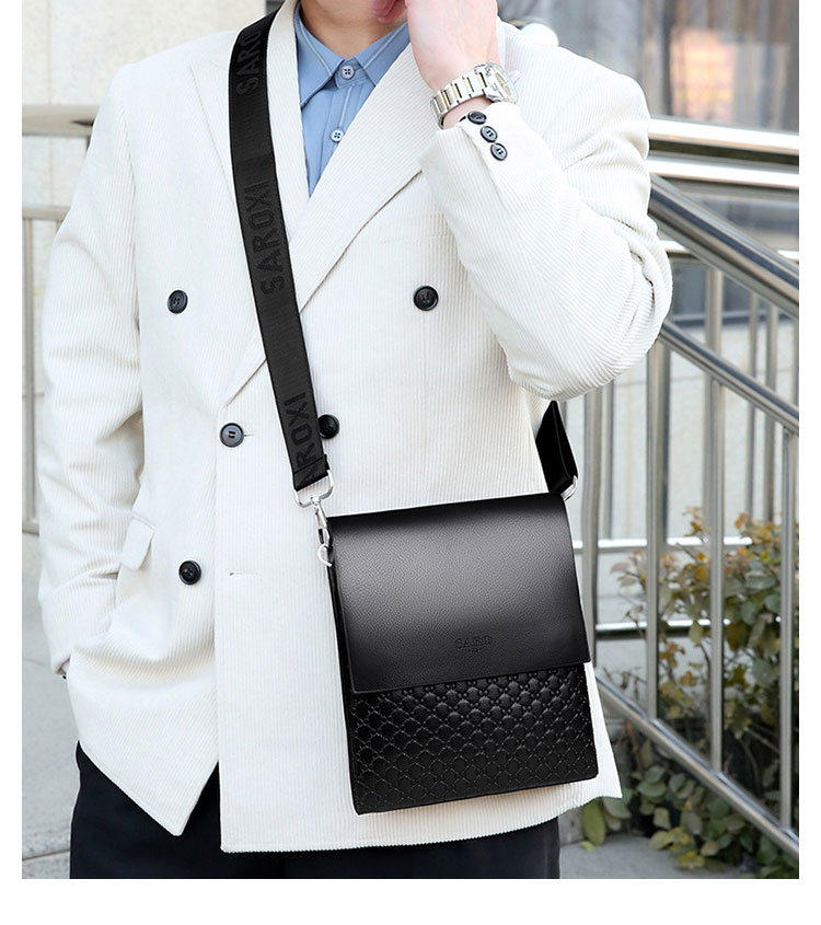 Whatna  ショルダーバッグ メンズ  斜めがけボディバッグ 胸バッグ PUレザー 大容量 3室の仕切り多収納ポケット 通勤 通学 旅行-10