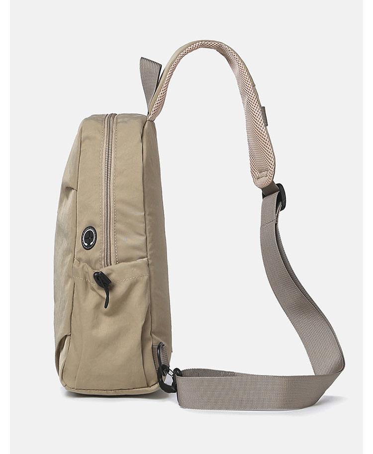 Whatna ワンショルダーメンズ  レディース ボディ斜め掛けバッグ 肩掛け 手提げバック ダブルファスナー  左右付け替え可能 軽くて持 防水性が高い-4