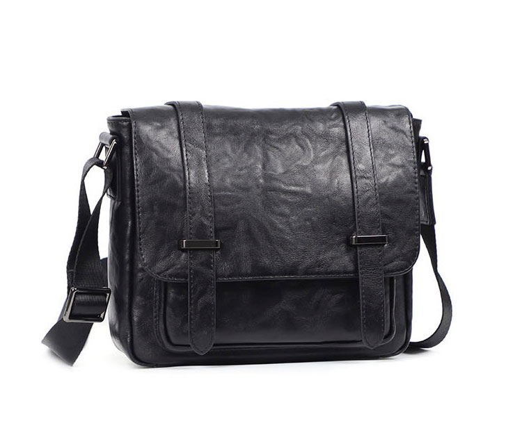 Whatna アンティーク風合い鞣し天 然 牛革 ワンショルダー メンズ ボディ斜め掛け 胸バッグ クラッチ 肩掛け 手提げバッグ ipad 9.7収納可 結婚式 ビジネス フォーマル 冠婚葬祭 N3090-1