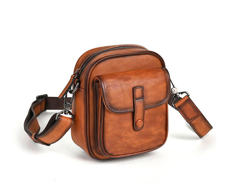 Whatna アンティーク風合い鞣し天 然 牛 革 斜めがけボディバッグ メンズ ワンショルダー胸バッグ 厚手レザー肩掛け 通勤 通学 自転車 かばん男性用 13813-1
