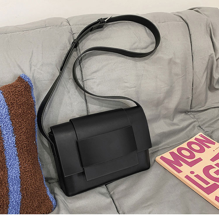 Whatna  ショルダーバッグメンズ ボディバッグ iPad mini収納可 厚手PUレザー小型 斜め掛け 肩掛け・胸掛け 男女兼用 通勤 通学 ビジネス 冠婚葬祭-1