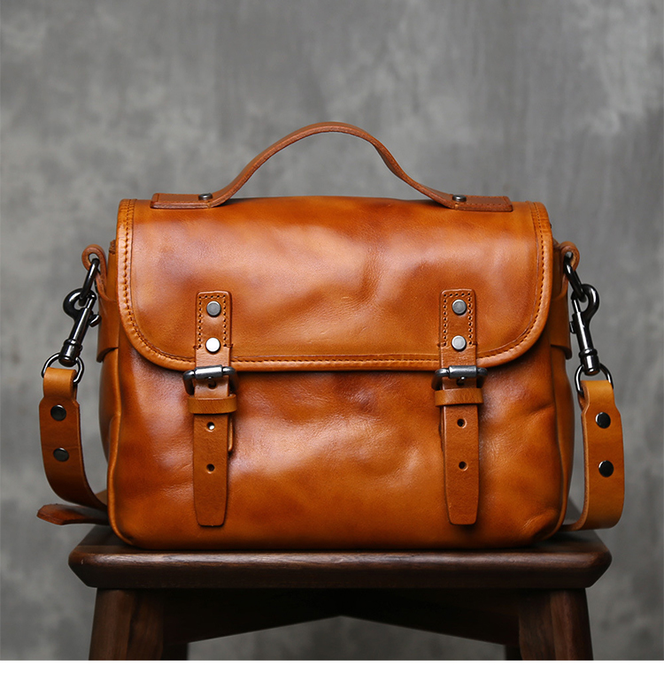 Whatna アンティーク風合い鞣し天 然 牛革 ワンショルダー メンズ 斜めがけボディバッグ クラッチ 肩掛け 手提げ トートバッグ 3室仕切 ipad 9.7収納可 結婚式  ビジネス フォーマル 冠婚葬祭  2067-1