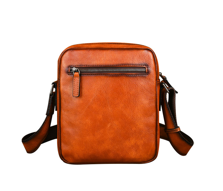 Whatnaアンティーク風合い鞣し天 然 牛革ショルダーバッグ メンズ 斜め掛けボディ胸バッグ 肩掛け 通勤 通学 ワンショルダー 小さめIpad9.7収納可 メッセンジャー バッグ自転車 かばん男性用 WX8652-4