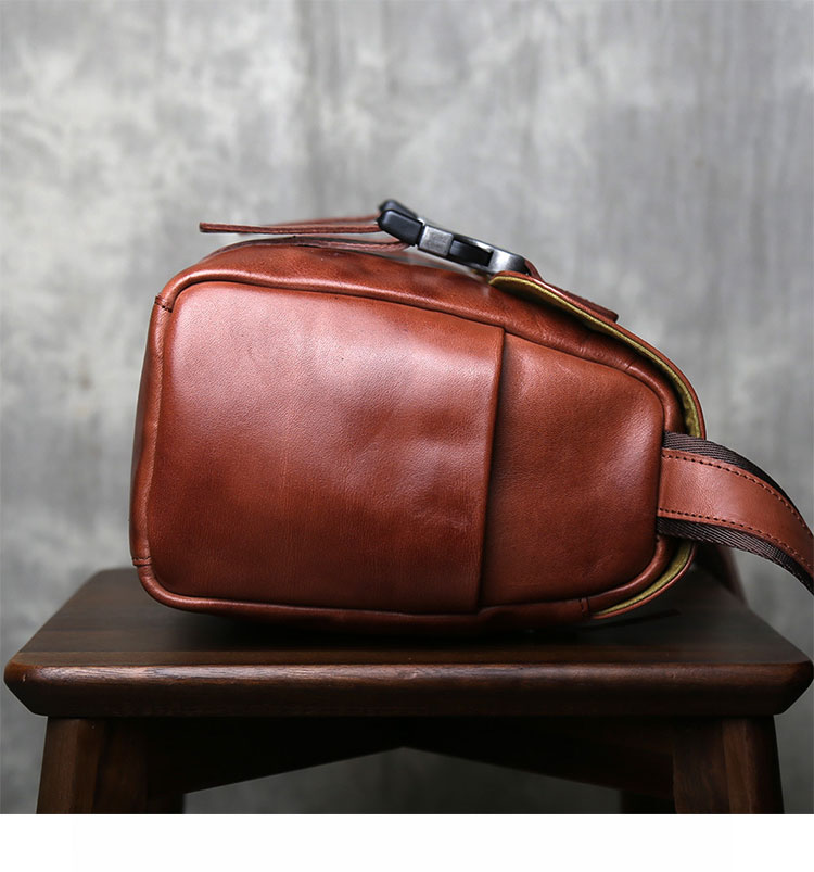 Whatna アンティーク風合い鞣し天 然 牛革 ショルダーバッグ メンズ  斜め掛けボディ胸バッグIpad  9.7収納可 肩掛け 通勤 通学 ビジネスバッグ 小さめメッセンジャーバッグ自転車 かばん男性用 2064-4