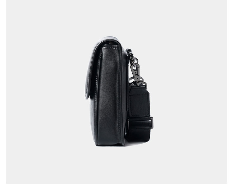 Whatna アンティーク風合い鞣し天 然 牛革 ショルダーバッグ メンズ  斜め掛けボディ胸バッグIpad9.7収納可  メインの開口部はマグネット式 肩掛け 通勤 通学 ビジネスバッグ 小さめメッセンジャーバッグ自転車 かばん男性用 ブラック7083-4