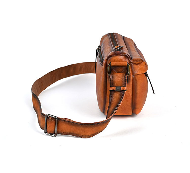 Whatnaアンティーク風合い鞣し天 然牛 革 斜めがけ ボディバッグ ワンショルダーメンズ 本革 厚手  レザー 7700-2