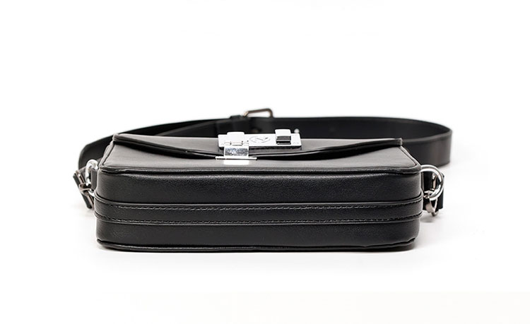 Whatna  ボディバッグ メンズ ミニ 横型 3way ショルダーバッグ 胸掛け クラッチ 手持ち マグネットフラップ 防犯仕様 iPad mini収納可 PUレザー コンパクト 22×15cm 軽量 斜め掛け 肩掛け 通勤 通学 旅行 カジュアル 鞄-4