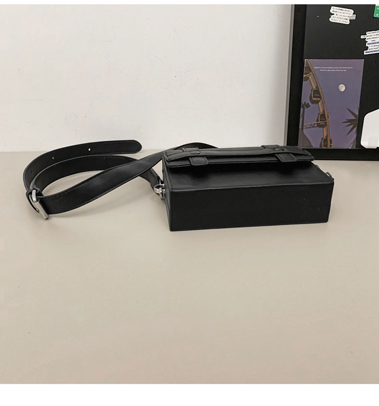 Whatna  ボディバッグ メンズ ミニ 2way ショルダーバッグ 胸掛け マグネットフラップ 縦型・横型 選べる2タイプ PUレザー コンパクト 軽量 13×17cm／19×12cm 斜め掛け 肩掛け 通勤 通学 旅行 カジュアル 鞄-5