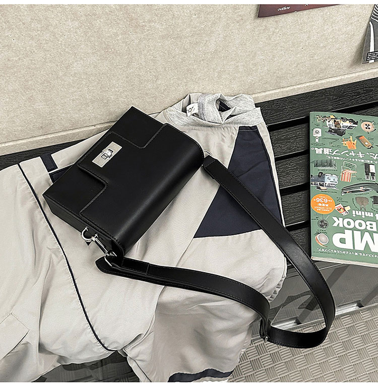 Whatna   メンズ ミニ 横型 3way ショルダーバッグ 胸掛け クラッチ 手持ち ハードタイプ マグネットフラップ 防犯仕様 PUレザー コンパクト 軽量 19×12cm 斜め掛け 肩掛け 通勤 通学 旅行 カジュアル 鞄-4