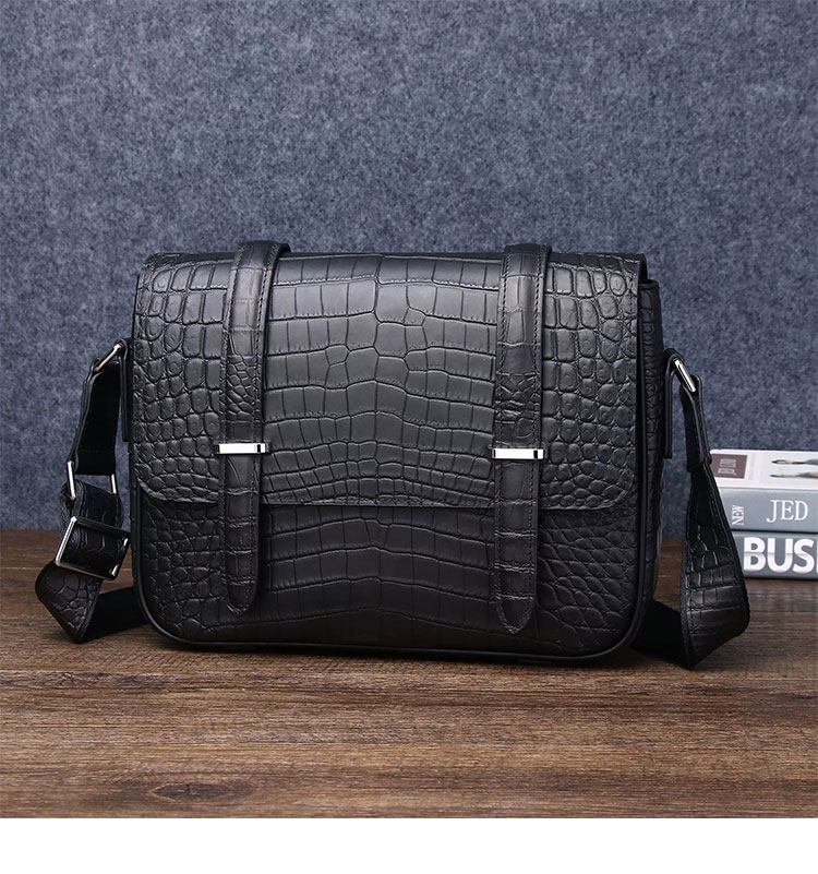 Whatna クロコダイル型押し 天 然 牛革フラップ斜めがけ ワンショルダー メンズ ボディバッグ 本 革 厚手 レザー  A4サイズ収納可6311-2-1