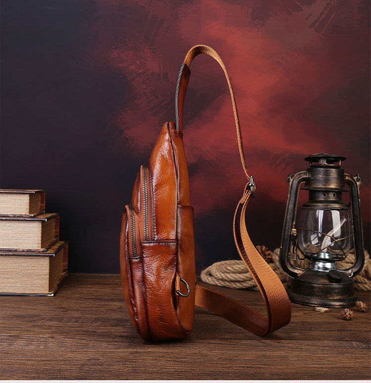 Whatna アンティーク風合い鞣し天 然牛 革 斜めがけ ボディバッグ ワンショルダー メンズ 本革 厚手  レザー515-2