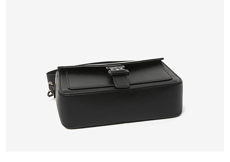 Whatna ショルダーバッグ メンズ ミニ ボディバッグ 2way 胸掛け 横型 フラップ式 ボックスバッグ バックル式 防犯 脱着式ストラップ 小型タブレット収納可 PUレザー 軽量 20×13cm 通勤 通学 旅行-5