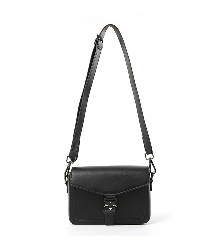 Whatna ショルダーバッグ メンズ ミニ ボディバッグ 2way 胸掛け 横型 フラップ式 ボックスバッグ バックル式 防犯 脱着式ストラップ 小型タブレット収納可 PUレザー 軽量 20×13cm 通勤 通学 旅行-1