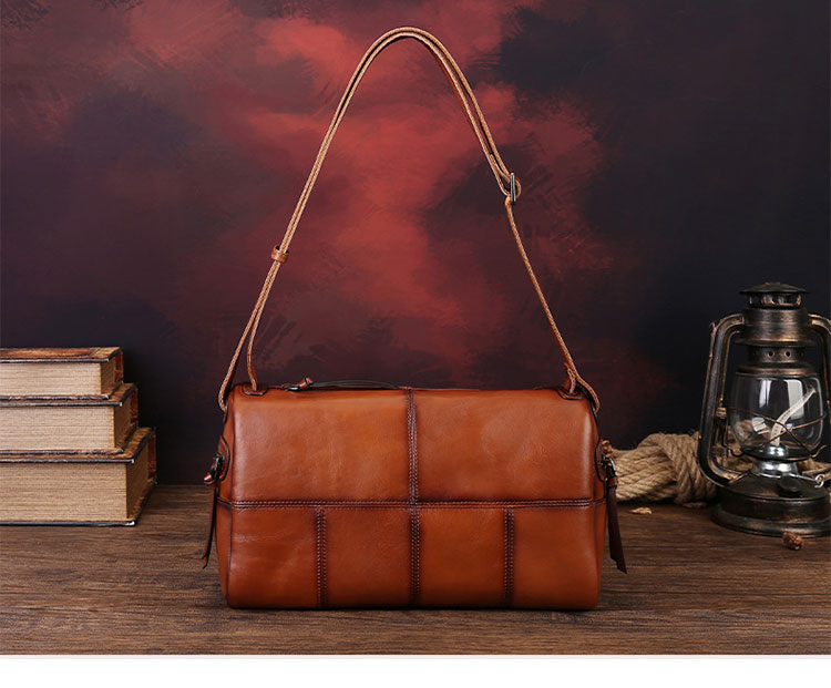 Whatna アンティーク風合い鞣し天 然牛 革 斜めがけ ボディバッグ ワンショルダーメンズ 本革 厚手レザー8631-1