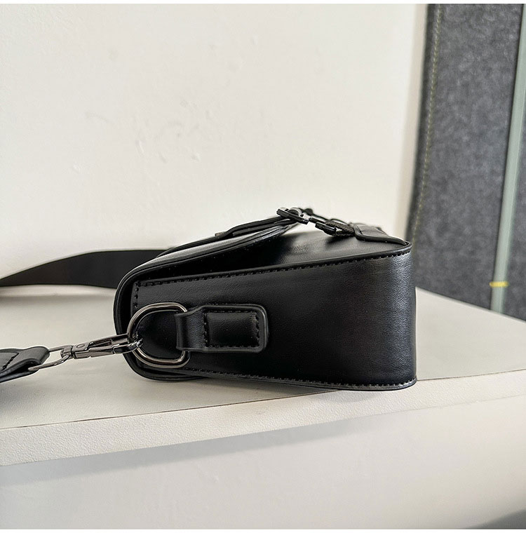 Whatna ショルダーバッグ メンズ 斜めがけバッグ 小さめ PUレザー フラップ式 ミニショルダー ボディバッグ 着脱式ショルダーベルト 肩掛け 胸掛け コンパクト 通勤 旅行 ブラック ブラウン 035-3