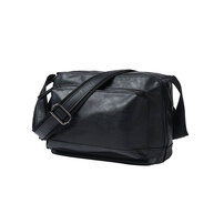 Whatna ミニショルダーバッグメンズ ポシェット横型 9.7インチipad収納可 ショルダーミニポーチ 革 小型 小さめメッセンジャーバッグ斜め掛け ビジネス 通学 通勤鞄 自転車 かばん男性用 黒 (6743)