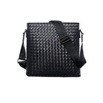 Whatna 手作り編み込み 牛革 ショルダーバッグ メンズ メッセンジャーバッグ 縦型 B5 10.5インチipad収納可 本 革 厚手 レザー ビジネスバッグ 小さい 斜めがけ バッグ 男性用 紳士用 黒 青（2415F35-1）