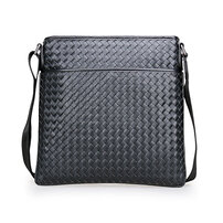 Whatna 手作り編み込み 牛革 ショルダーバッグ メンズ メッセンジャーバッグ 縦型 B5 A4 12インチipad収納可 本 革 厚手 レザー ビジネスバッグ 小さい 斜めがけ バッグ 男性用 紳士用 黒 青（003-2）