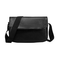 Whatna フラップ ミニショルダーバッグ メンズ ポシェット 横型 ショルダーミニポーチ 革 軽量 小型 人気型 耐久性 小さめメッセンジャーバッグ斜め掛け ビジネス 通学 通勤鞄 軽量 実用 自転車 かばん男性用 黒 (K4942)