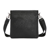 Whatna 手作り編み込み 革 ショルダーバッグ メンズ メッセンジャーバッグ 縦型 A4 10.5インチipad収納可 本 革 厚手 レザー ビジネスバッグ 小さい 斜めがけ バッグ 男性用 紳士用 黒 （A-2）