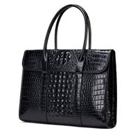 Whatna 牛革 クロコダイル型押し ビジネス バッグメンズ 手提げバッグ 4枚カード収納3本入ペンホルダー付 ブリーフケース 15.6インチPC対応 旅行 出張 通勤 通学 就活 面接 バッグ かばん 男性用 7432